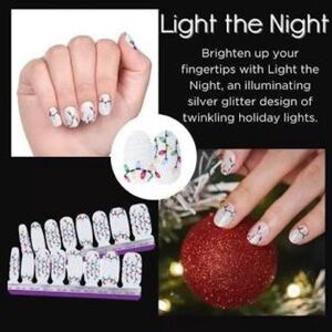 Color Street Glittering Christmas Nail Strips